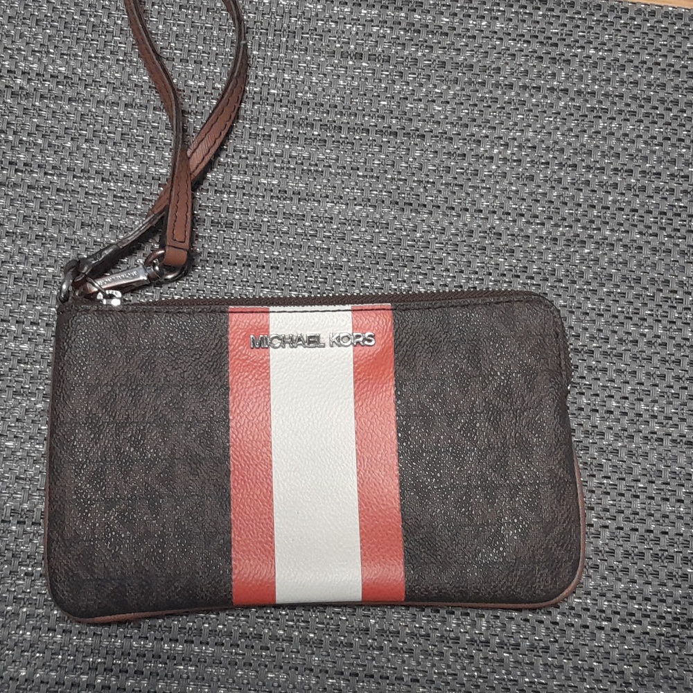 Michael Kors wrislet.